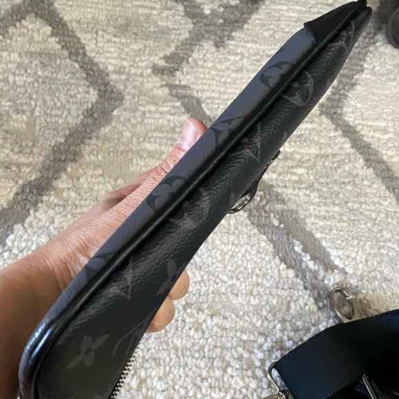 Louis Vuitton trio messenger (small size) - Picture 8 of 17